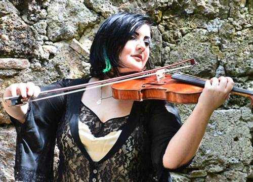 Diana Bonatesta, violinista del Duo Rùnya